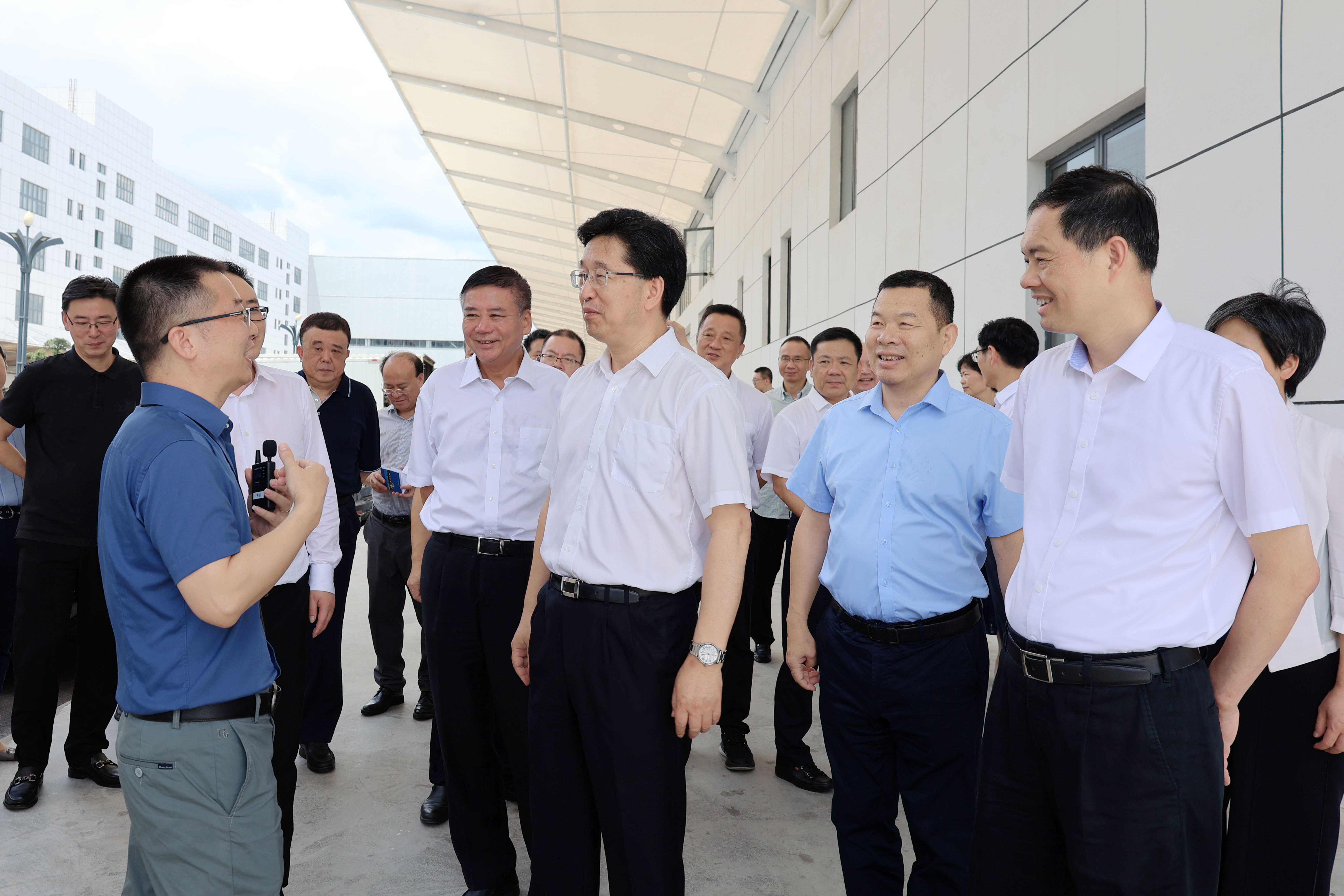 浙江省人大党组书记陈金彪调研leyu.乐鱼：高端智造驱动高质量发展